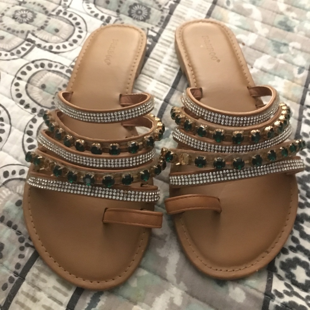 NWOB Bamboo Brand sandals size 9